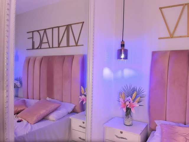 DeisyPerez's BongaCams show and profile