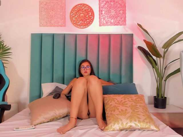 DeisyPerez's BongaCams show and profile