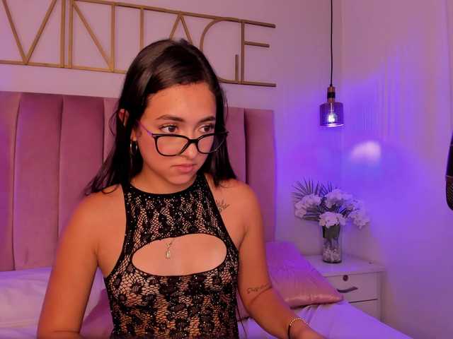 DeisyPerez's BongaCams show and profile