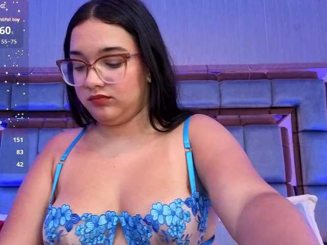 LeahBeck's BongaCams show and profile