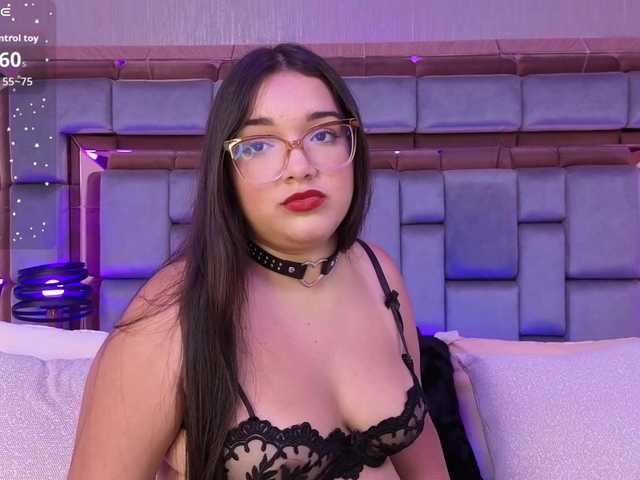LeahBeck's BongaCams show and profile