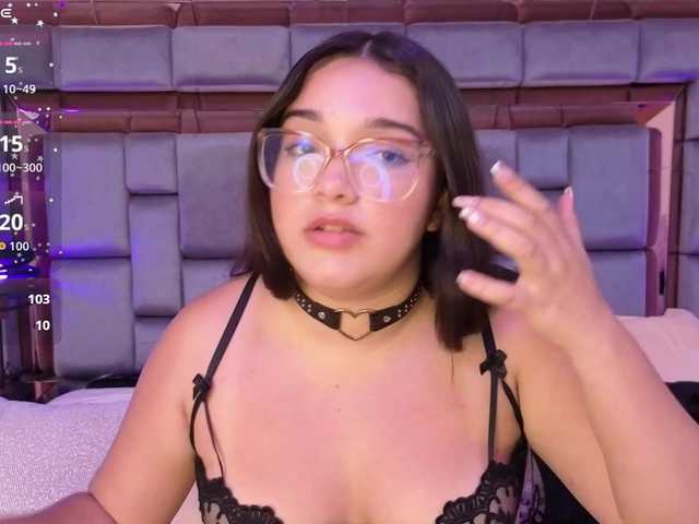 LeahBeck's BongaCams show and profile