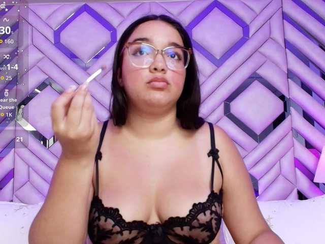 LeahBeck's BongaCams show and profile