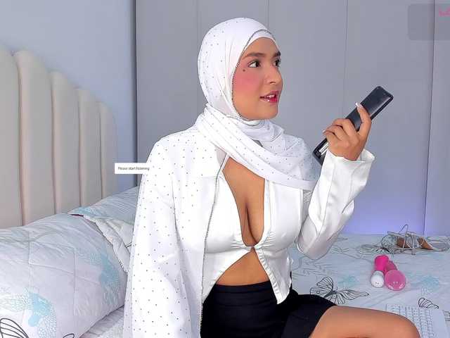 Amira-zahra's BongaCams show and profile