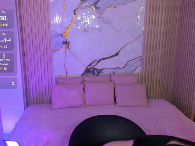 Siena-Tay's BongaCams show and profile