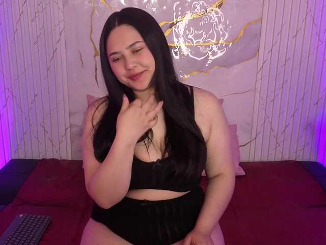 Siena-Tay's BongaCams show and profile