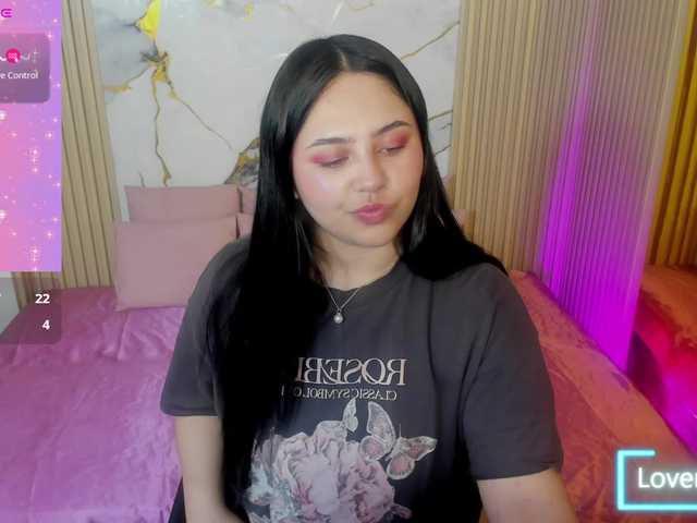 Siena-Tay's BongaCams show and profile