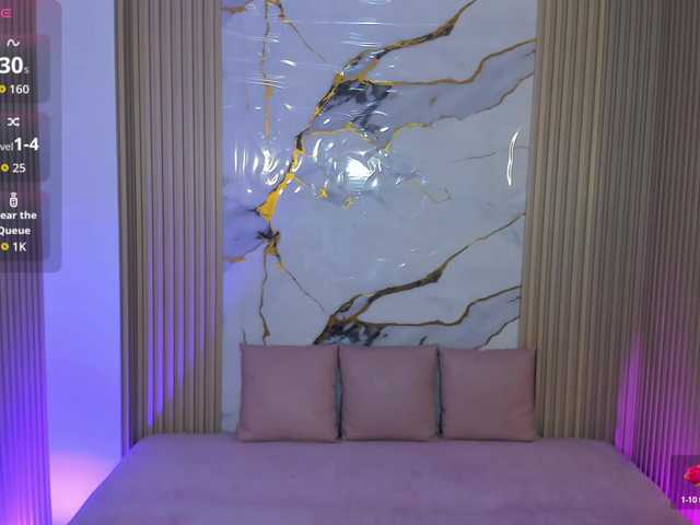 Siena-Tay's BongaCams show and profile