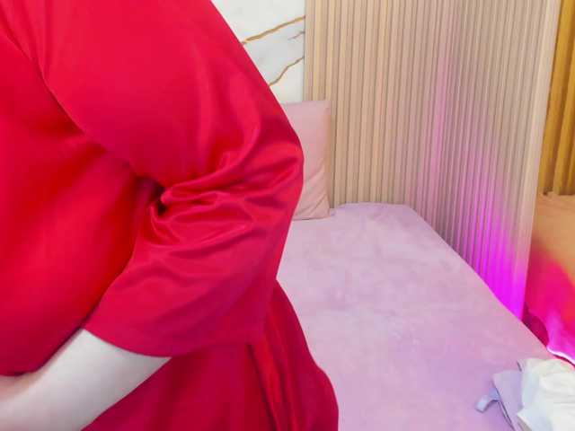 Siena-Tay's BongaCams show and profile