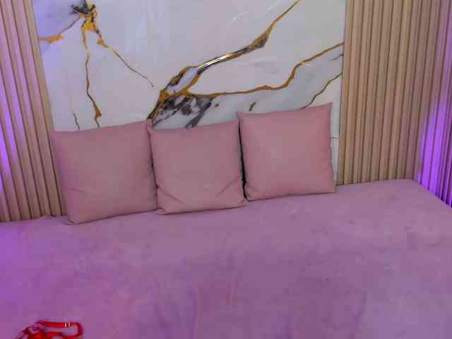 Siena-Tay Live Webcam on BongaCams