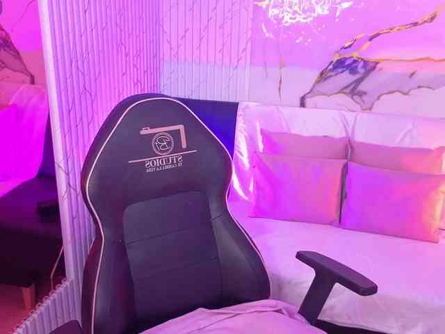 Siena-Tay Live Webcam on BongaCams