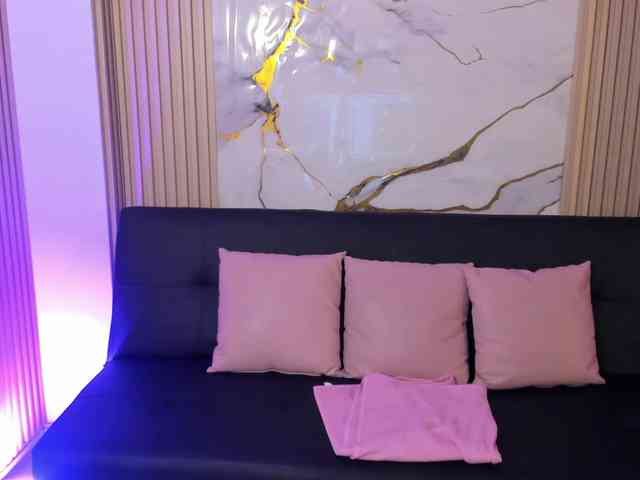 Siena-Tay Live Webcam on BongaCams