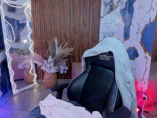 Athenaa-tay Porn Show