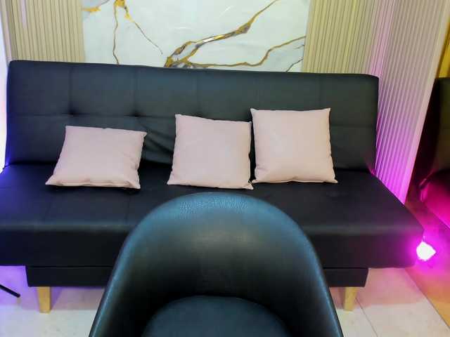 Athenaa-tay's BongaCams show and profile