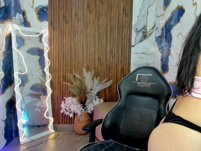 Athenaa-tay's BongaCams show and profile