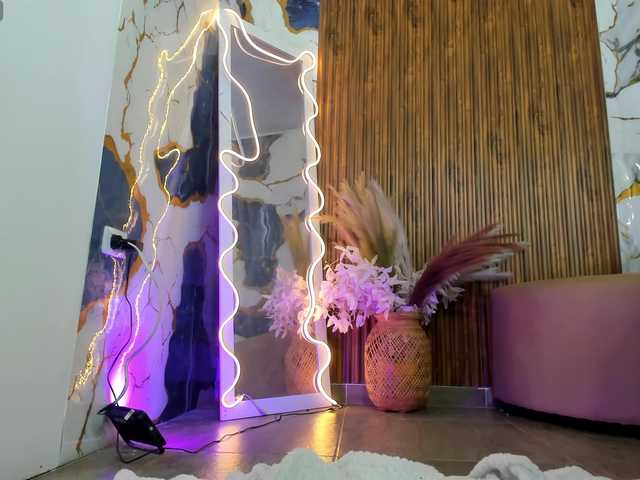 Athenaa-tay's BongaCams show and profile