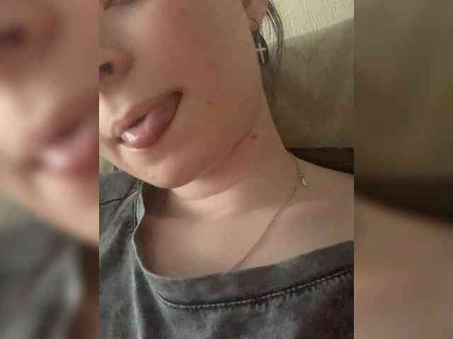 Monika-krasotaya webcam