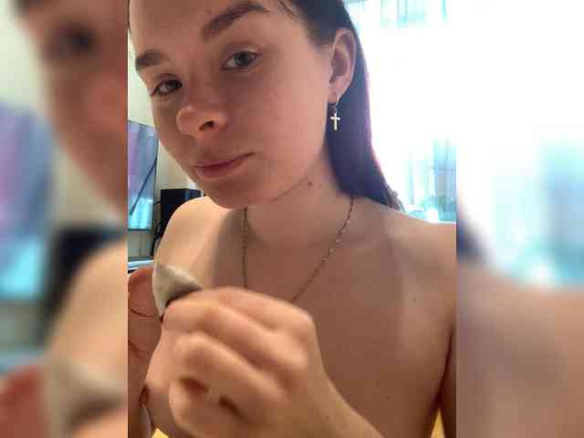 Monika-krasotaya webcam