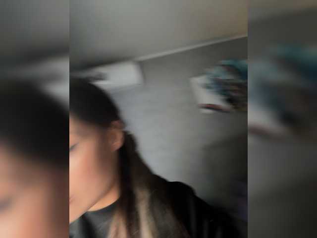 Kriska777's BongaCams show and profile