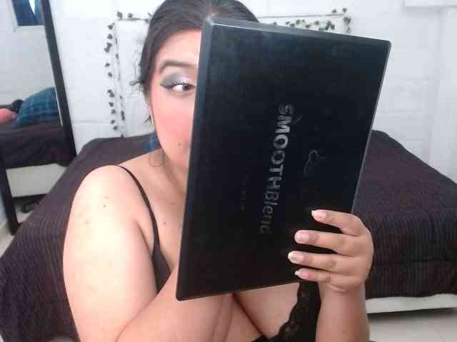 isabellaMonet webcam