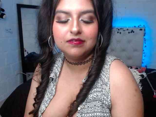 isabellaMonet Live Webcam on BongaCams