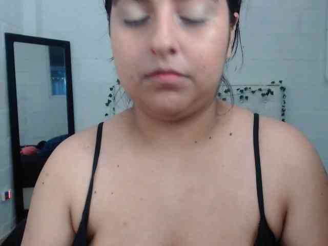 isabellaMonet webcam