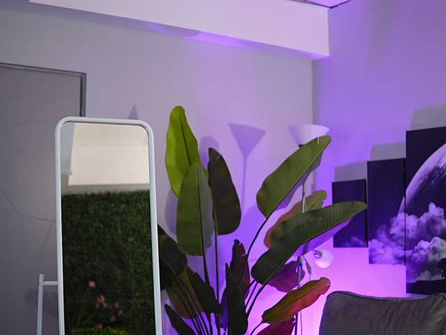 IvyTrix's BongaCams show and profile