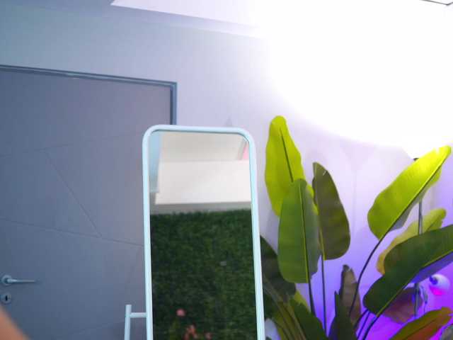 IvyTrix's BongaCams show and profile