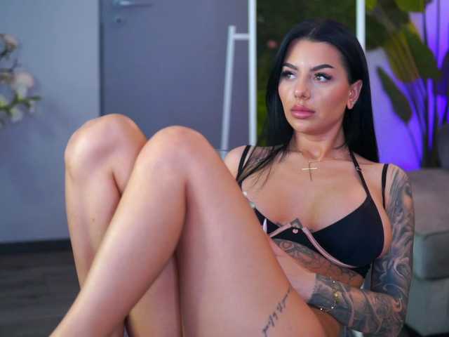 IvyTrix from BongaCams is Freechat