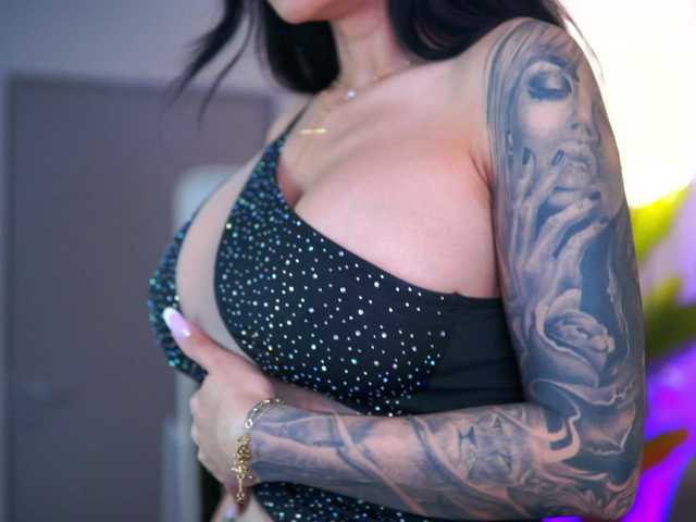 IvyTrix from BongaCams is Freechat