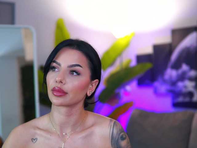 IvyTrix — GOAL [SQUIRT]A hypnotic mix of sweetness and seduction gonna get you hooked ! 