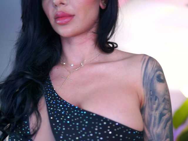 IvyTrix from BongaCams is Freechat