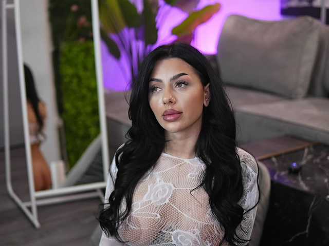 IvyTrix's BongaCams show and profile