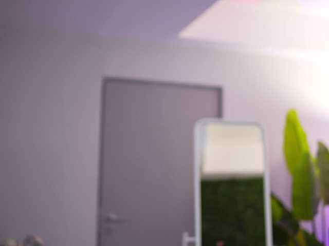 IvyTrix's BongaCams show and profile