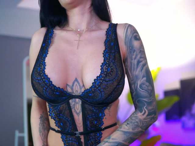 IvyTrix from BongaCams is Freechat