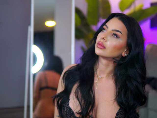 IvyTrix – webcam model profile photo