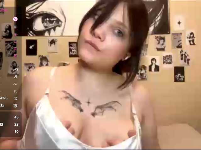 TorriPolimeni's BongaCams show and profile