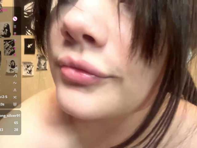 TorriPolimeni's BongaCams show and profile