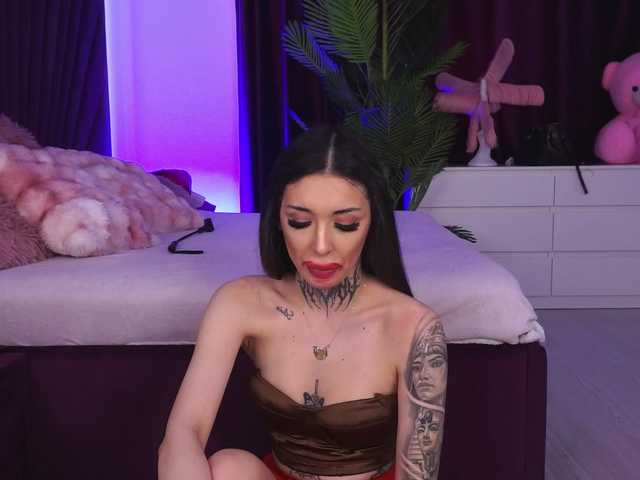 CassandraFoxy's BongaCams show and profile