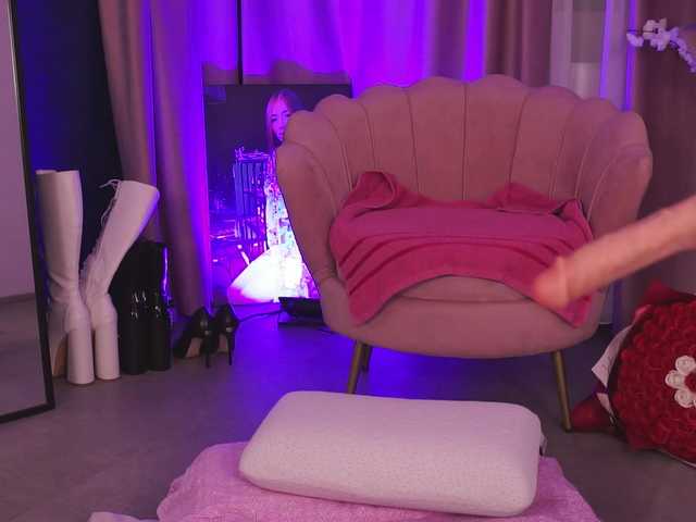 CassandraFoxy's BongaCams show and profile