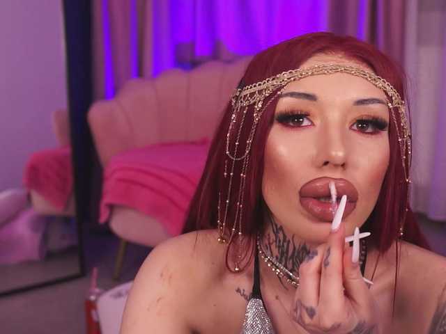 CassandraFoxy's BongaCams show and profile