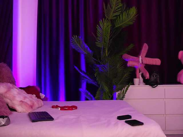 CassandraFoxy's BongaCams show and profile