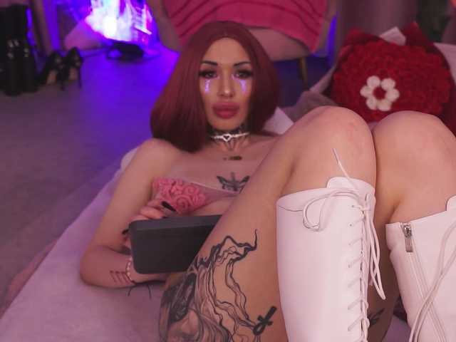 CassandraFoxy's BongaCams show and profile