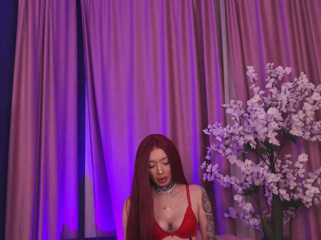 CassandraFoxy's BongaCams show and profile