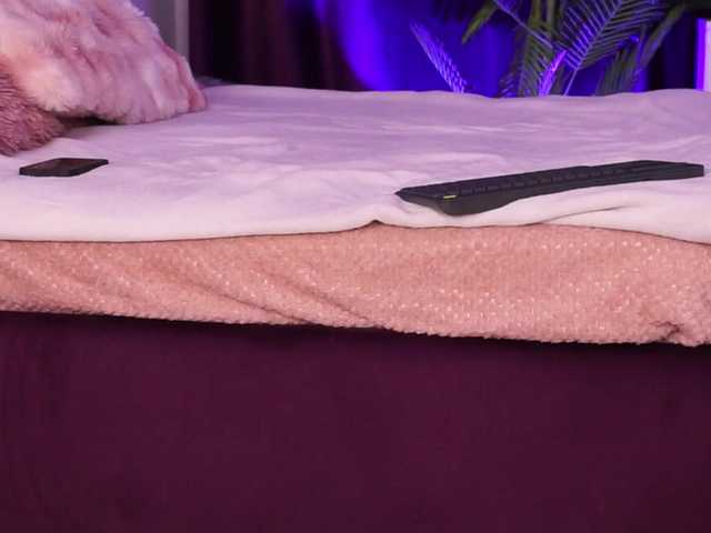 CassandraFoxy's BongaCams show and profile