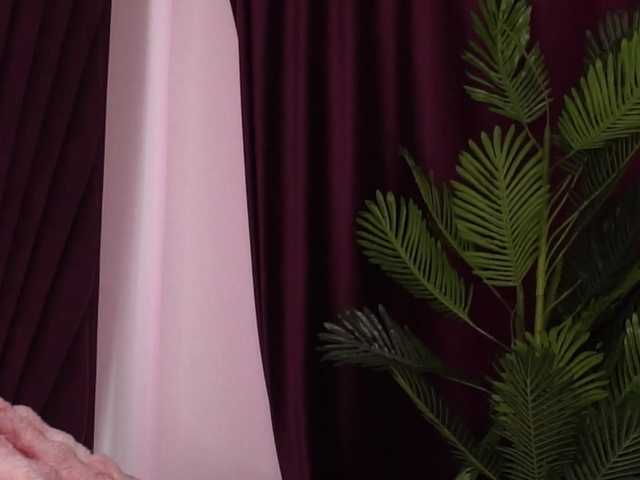 CassandraFoxy's BongaCams show and profile