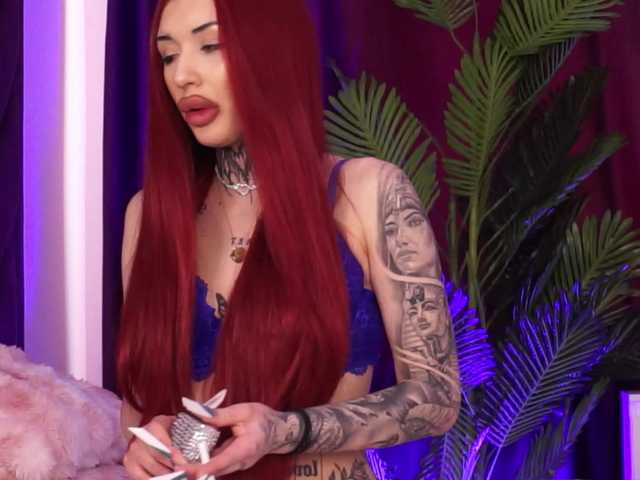 CassandraFoxy's BongaCams show and profile