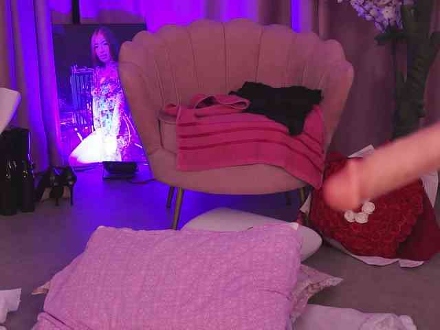 CassandraFoxy webcam