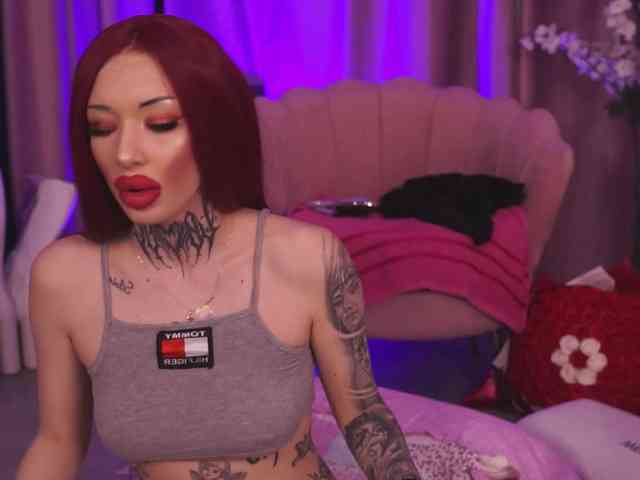 CassandraFoxy webcam