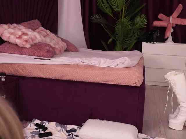 CassandraFoxy webcam